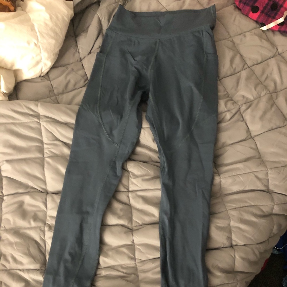 Alphalete leggings